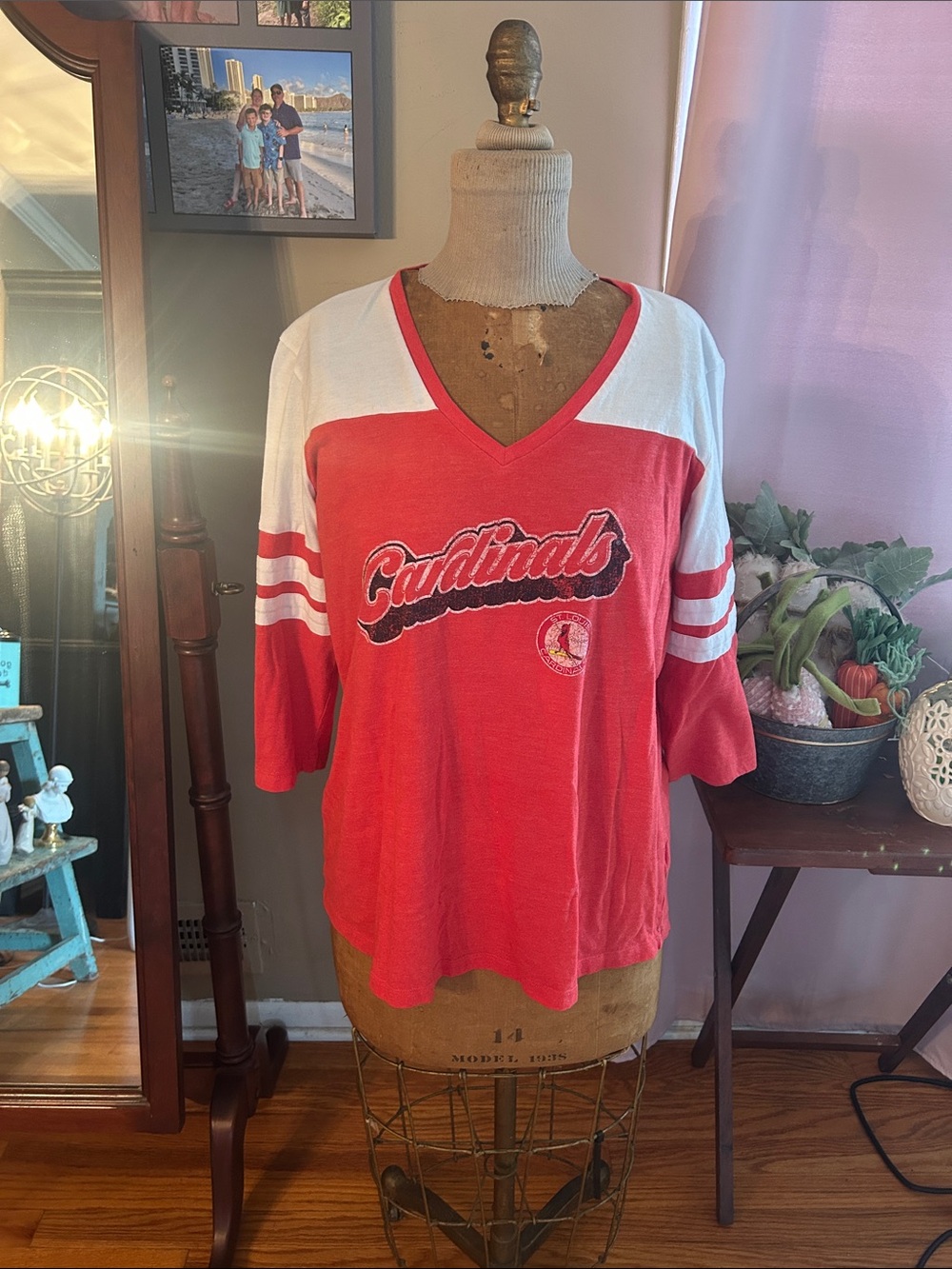 MLB St. Louis Cardinals Red & White V-Neck Women’s Size XL Jersey 3/4 Sleeve Tee